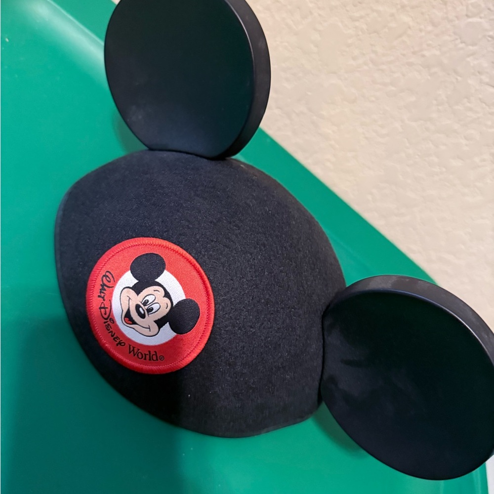 Authentic Disney Park Mickey Mouse Ears Hat